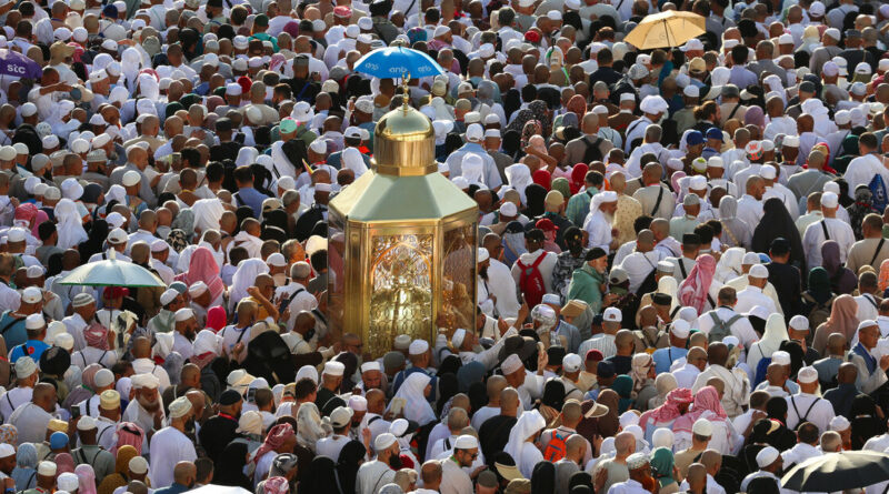 In photos: Muslims kick off Eid al-Adha across the Middle East