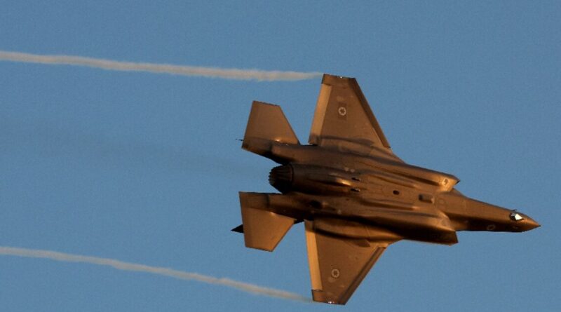 Judges to decide if UK can supply parts for Israeli warplanes