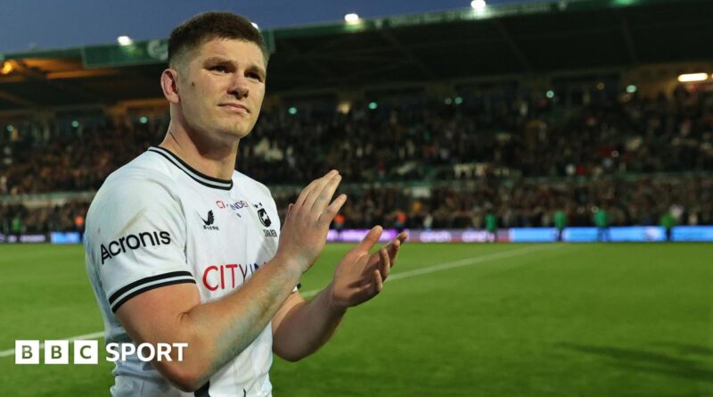 Owen Farrell applauds Saracens fans