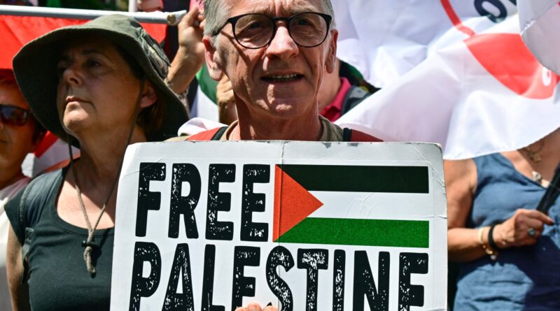 Photos: Protesters in Italy’s Rome demand end to Israel’s war on Gaza