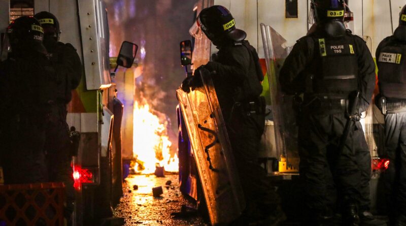 Police injured, houses burned in second night of riots in Northern Ireland