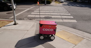 Coco Robotics, robots, delivery robots