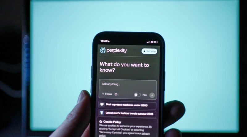 Samsung may incorporate Perplexity's AI tech in its phones | TechCrunch
