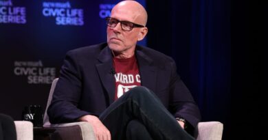 Scott Galloway has some choice metaphors to describe AI's impact on workers: 'I think of it as corporate Ozempic'