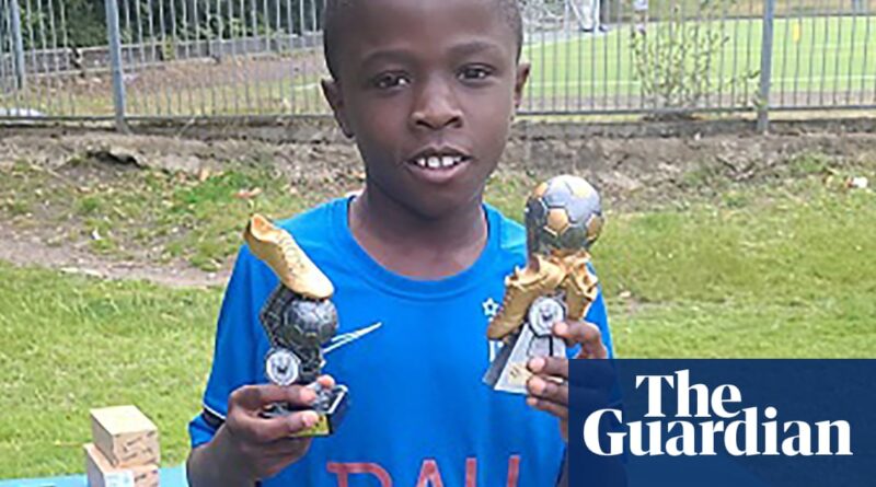 Second child dies three weeks after minibus accident on M4 slip road
