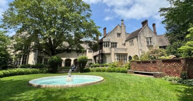 See inside Coe Hall, a 65-room mansion built by a Gilded Age businessman