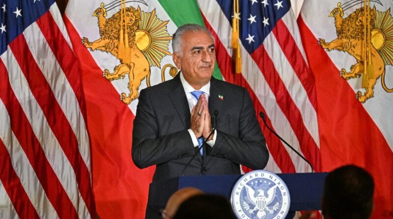 Son of late shah urges Iranians to break with Islamic republic