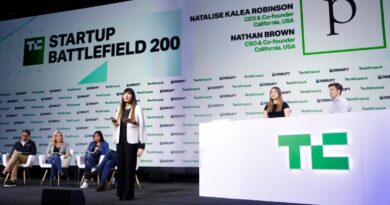 TechCrunch Disrupt startup Battlefield presentation