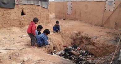Syria confirms closure of civil war-era desert camp, displaced return home
