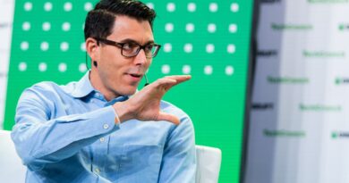 TechCrunch Mobility: How Jony Ive’s LoveFrom helped Rivian and what Uber’s next-generation playbook looks like | TechCrunch