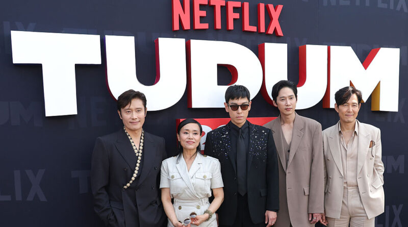 INGLEWOOD, CALIFORNIA - MAY 31: (L-R) Lee Byung Hun, Kang Ae-Sim, Choi Seung-Hyun, Park Sung Hoon and Lee Jung Jae attend Netflix Tudum 2025: The Live Event at The Kia Forum on May 31, 2025 in Inglewood, California. (Photo by Kevin Winter/Getty Images)