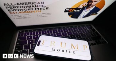 Trump Organization enters mobile phone business