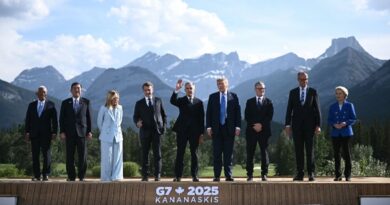 Trump makes hasty summit exit over Iran crisis