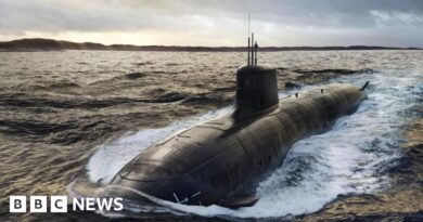 UK to build up to 12 new attack submarines
