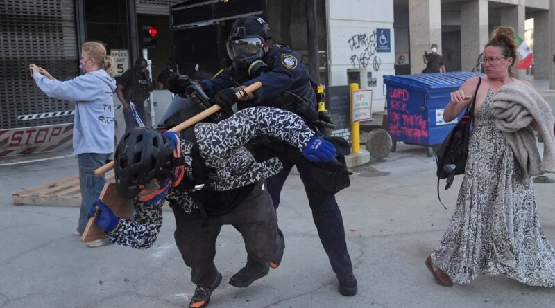 US police, protesters clash in Los Angeles following immigration raids