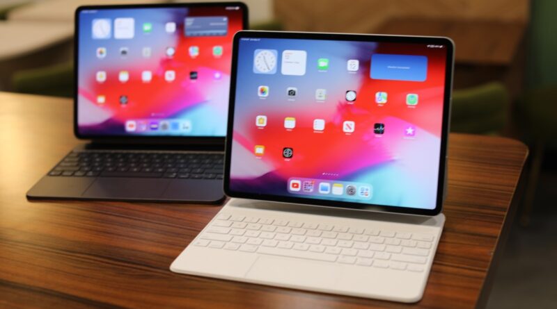 Apple iPad Pro M4 iPad Air M2 side by side