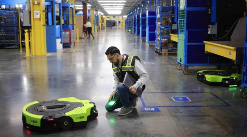 Amazon, robots, warehouse robots,