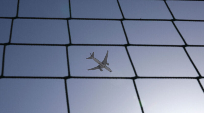 Australian women win right to sue Qatar Airways over forced strip-searches