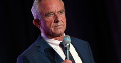 WASHINGTON, DC - MAY 24: Independent presidential candidate Robert F. Kennedy Jr. speaks at the Libertarian National Convention on May 24, 2024 in Washington, DC. Kennedy is seeking qualification to be part of the first presidential debate currently scheduled on June 27 between Democratic presidential nominee President Joe Biden and Republican presidential nominee former President Donald Trump. (Photo by Kevin Dietsch/Getty Images)