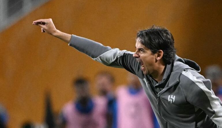 Simone Inzaghi reacts.