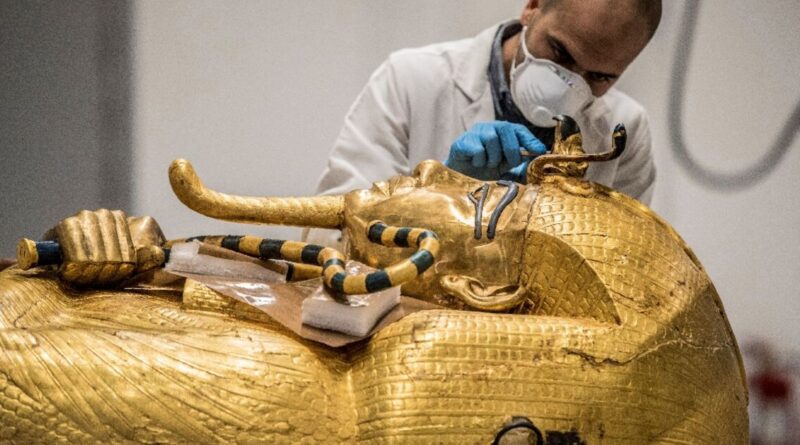 Egyptian conservators give King Tut's treasures new glow