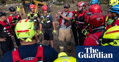 Firefighters from Mexico aid Texas flood search and rescue: ‘There are no borders’
