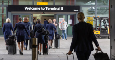 Flights Briefly Disrupted at U.K. Airports After Problem With Radar