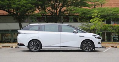 I test drove XPeng's electric minivan. Its back seats are the business class of the road.