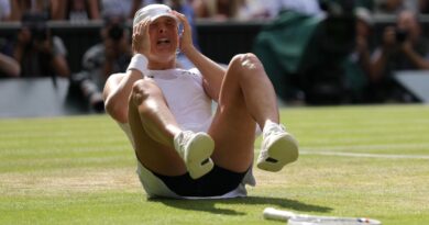 Ice Cool Swiatek Wins First Wimbledon As Anisimova Freezes