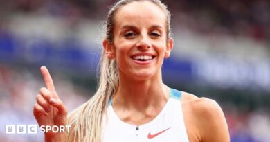 Georgia Hunter Bell celebrates victory at the London Diamond League