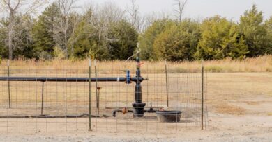 A Vaulted Deep well carries a carbon-rich slurry underground.