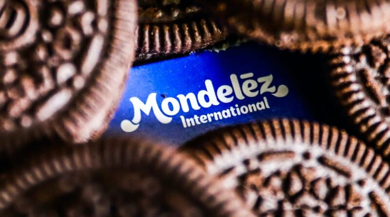 Oreo-maker Mondelez CEO says Americans are buying fewer snacks: 'There's a lot of consumer anxiety'