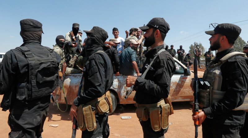 Photos: Syria’s Bedouin clans withdraw from Druze city of Suwayda
