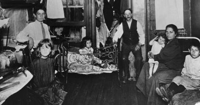 Photos show the extreme inequality between rich and poor Americans during the Gilded Age