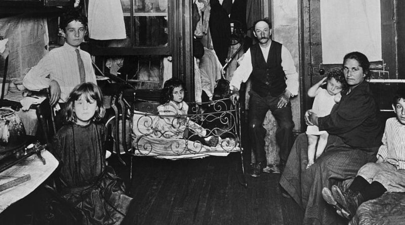 Photos show the extreme inequality between rich and poor Americans during the Gilded Age