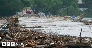 Several killed as flash flooding hits central Texas