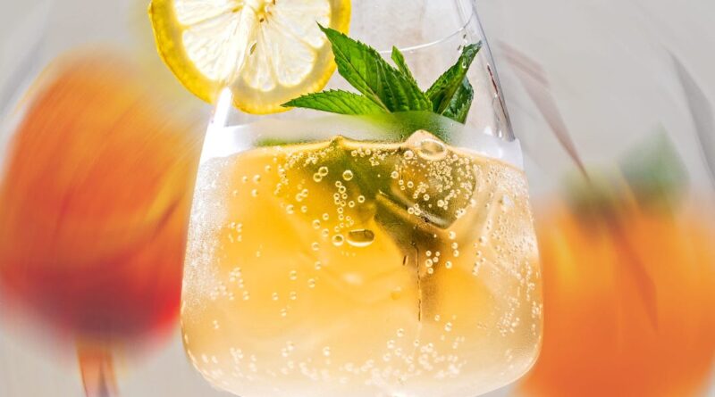 This French-inspired spritz just became the summer's trendiest cocktail