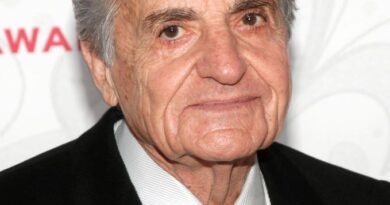 Tom Troupe, Veteran Character Actor And Broadway Performer, Dies At 97