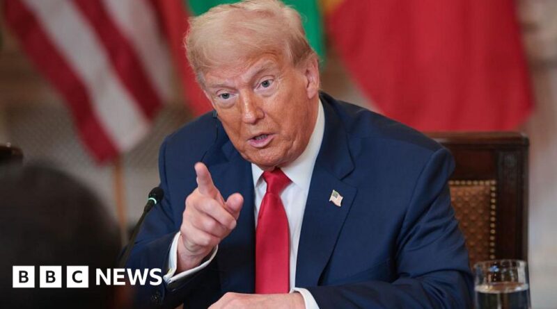 Trump says EU and Mexico face 30% tariff from August