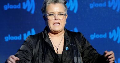 Trump threatens to revoke citizenship of US comedian Rosie O’Donnell