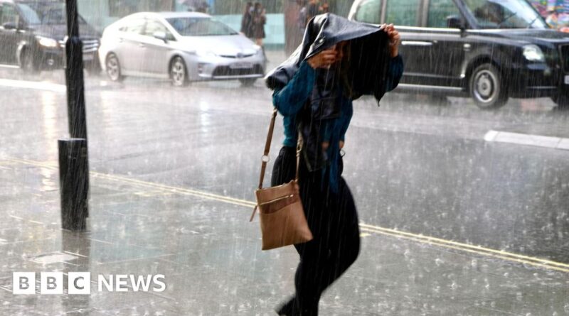 UK weather: Amber warning as thunderstorms set to bring flash floods