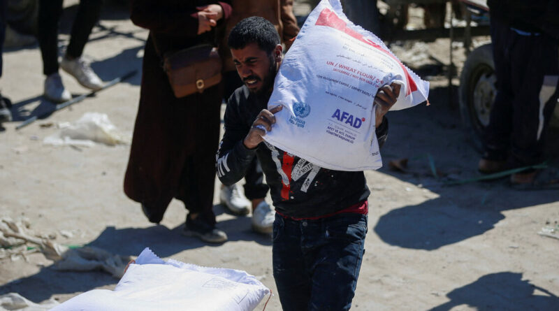 UN Palestinian refugee staff and doctors fainting from hunger in Gaza, says UNRWA