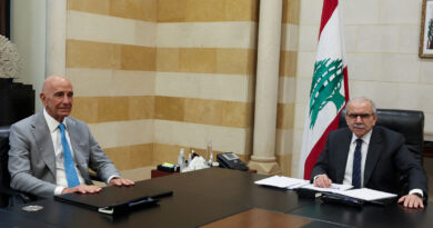 US pressures Lebanon to issue cabinet decision to disarm Hezbollah before talks continue