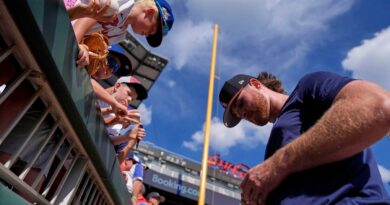 White Sox All-Star Shane Smith Enjoying ‘Pretty Wild’ Rookie Season