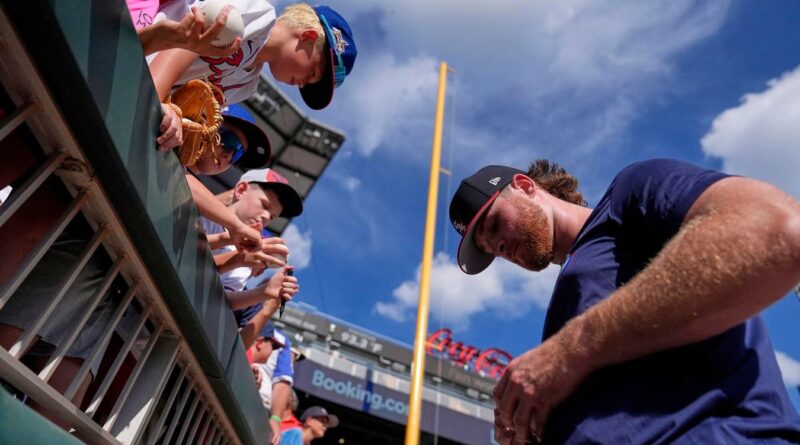 White Sox All-Star Shane Smith Enjoying ‘Pretty Wild’ Rookie Season