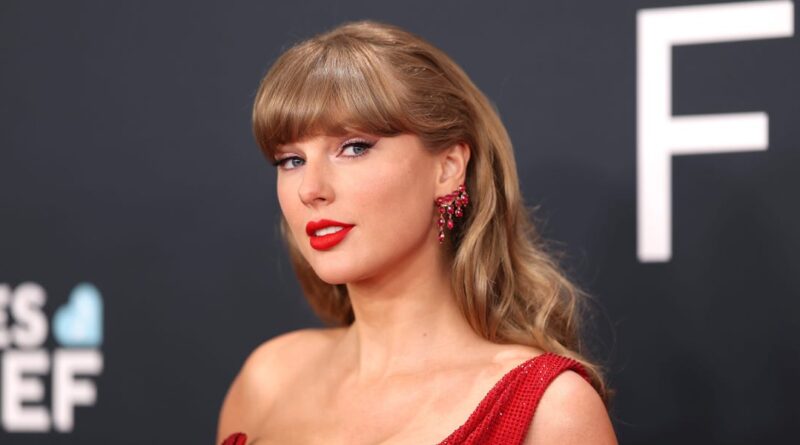 7 takeaways from Taylor Swift's appearance on the 'New Heights' podcast