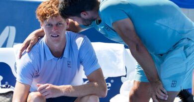 Alcaraz wins Cincinnati Open after ailing Sinner retires in final