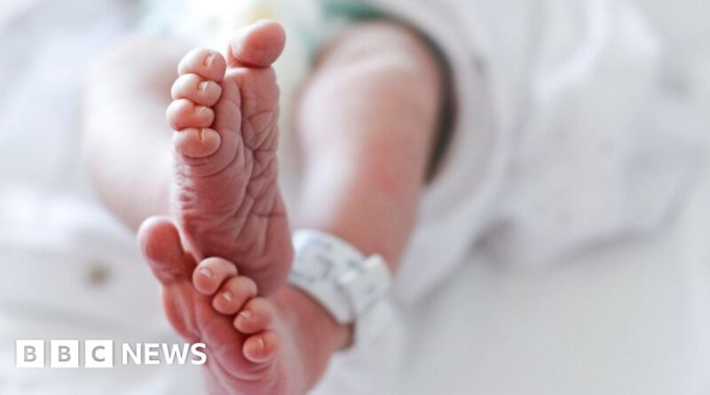 Baby dies of whooping cough after mother not vaccinated while pregnant