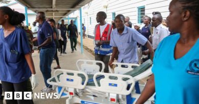 Bus crash kills 25 people returning from funeral in Kenya