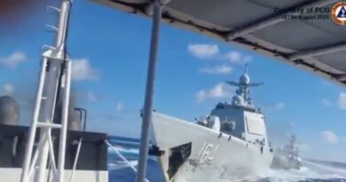 Chinese ships slam into one another during a South China Sea chase, Philippine Coast Guard video shows